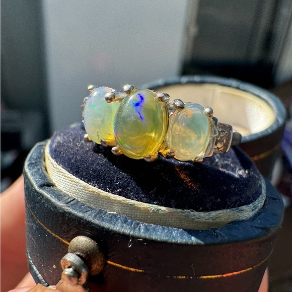 1.20ctw genuine Ethiopian Welo Opal solid  sterling silver ring- new with tags - Picture 7 of 13